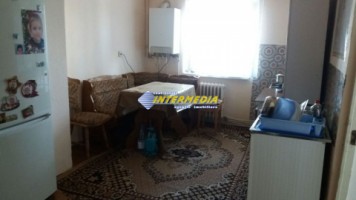 apartament-cu-2-camere-decomandat-de-vanzare